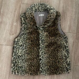 Southern Stitch Cheetah Vest with Closures